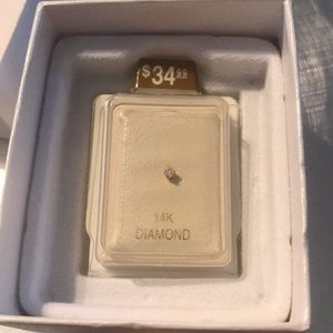 Pagoda 14K diamond nose ring